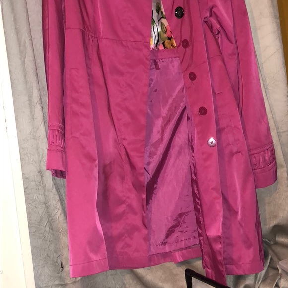 Hot pink rain coat/ jacket - Picture 2 of 4